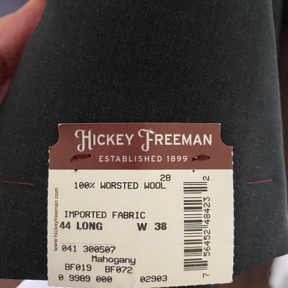 Hickey Freeman Charcoal Men’s Suit - 44L - Picture 2 of 3
